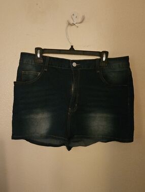 SHEIN Curve Dark Blue Denim Shorts